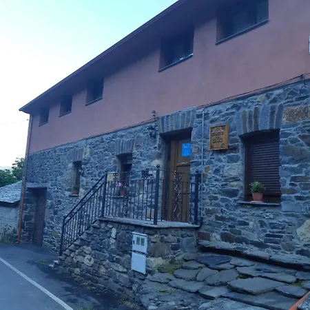 Casa Antonio Y Benina *