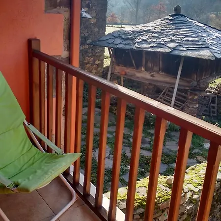 Casa Antonio Y Benina Sosas de Laciana