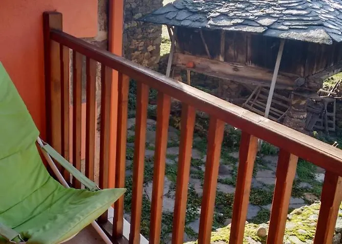 Casa Antonio Y Benina Sosas de Laciana